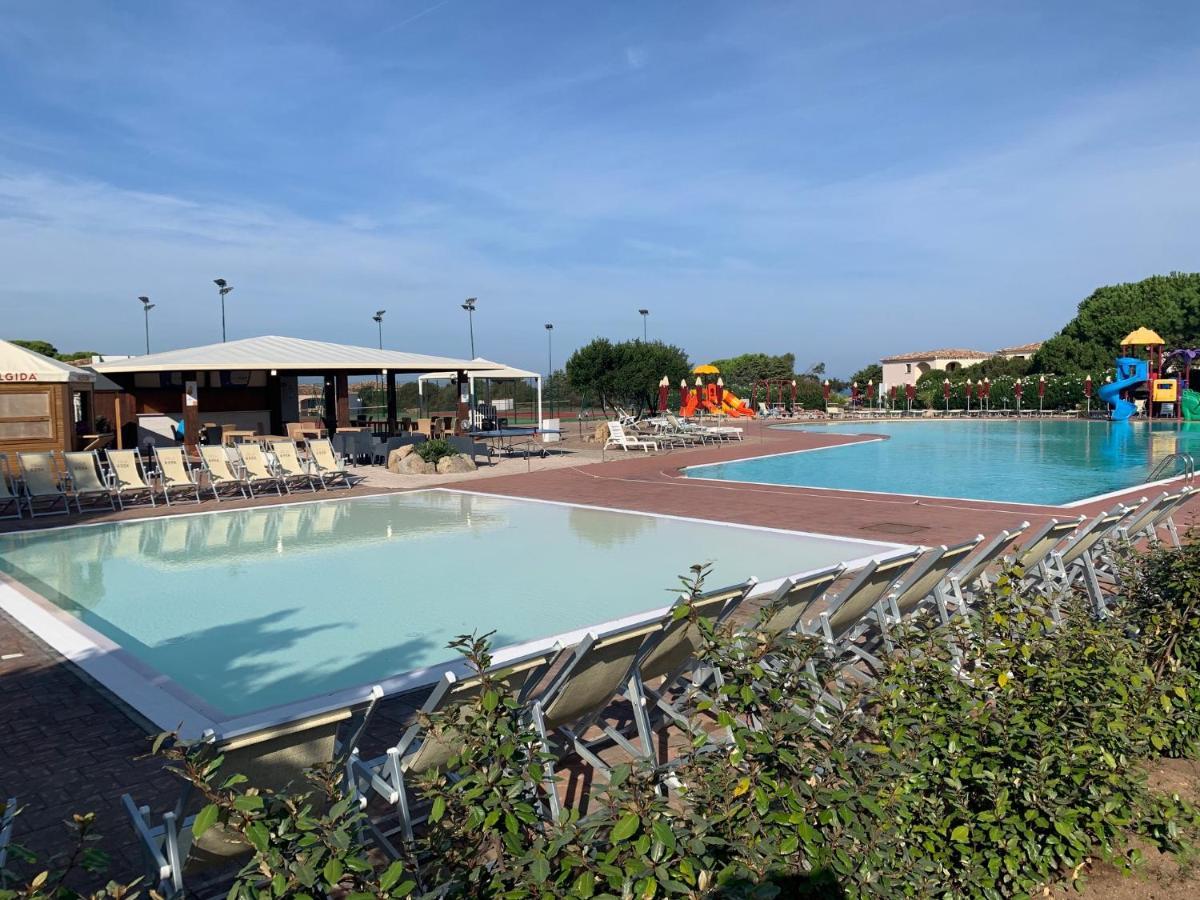 Club Esse Gallura Aglientu Bagian luar foto
