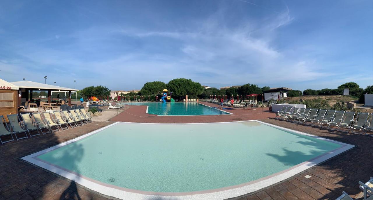 Club Esse Gallura Aglientu Bagian luar foto