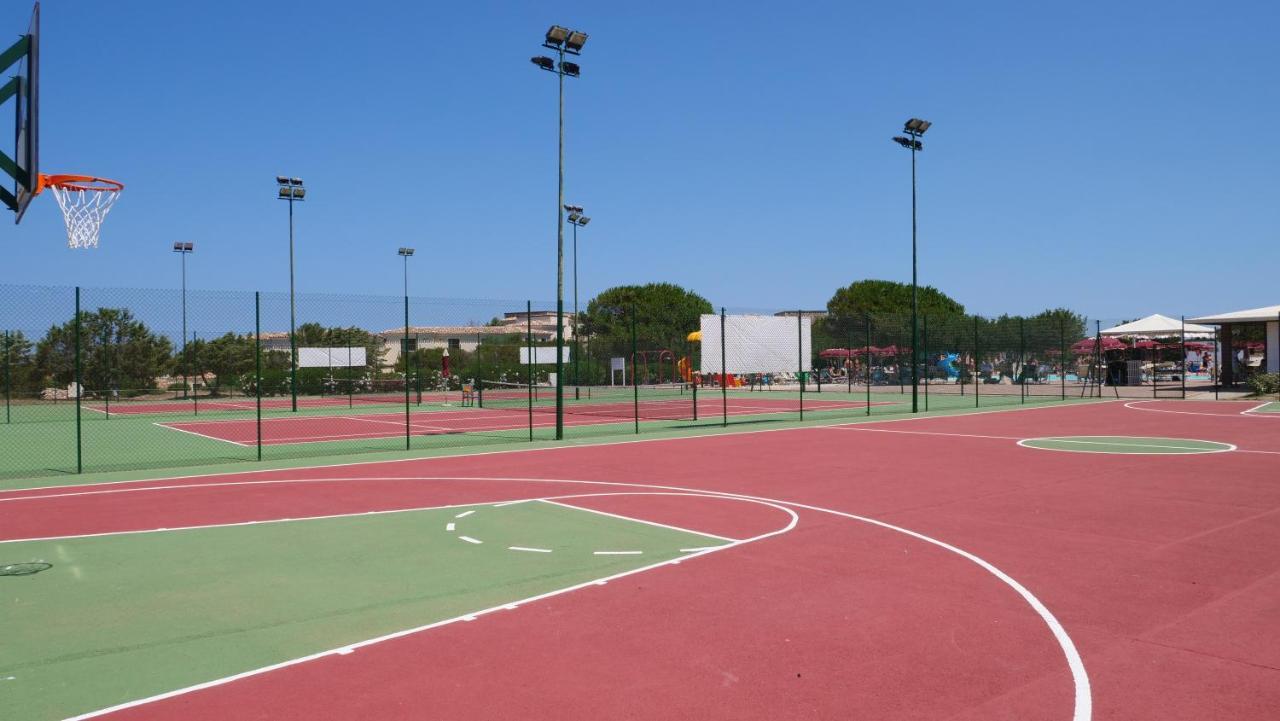 Club Esse Gallura Aglientu Bagian luar foto