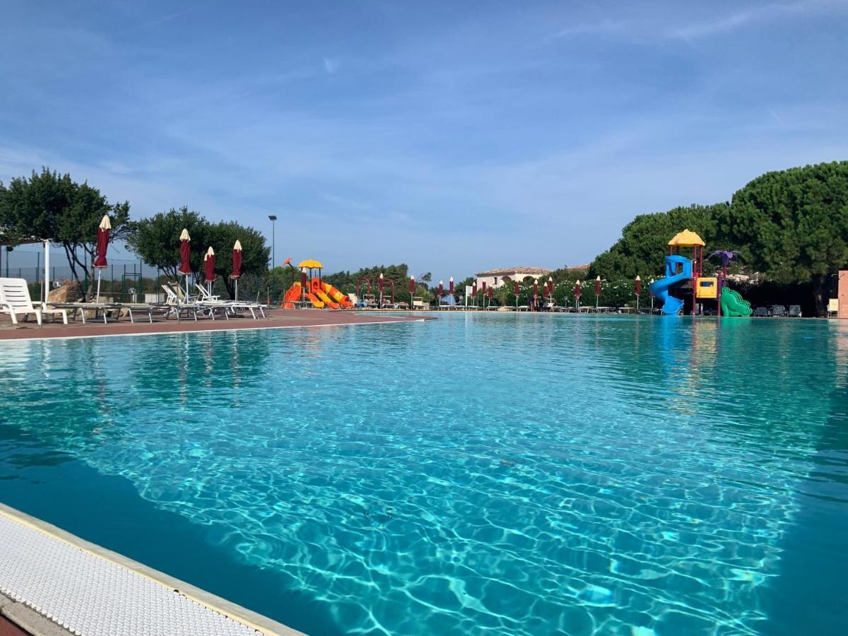 Club Esse Gallura Aglientu Bagian luar foto
