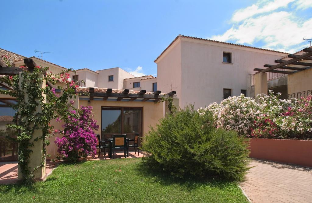 Club Esse Gallura Aglientu Bagian luar foto